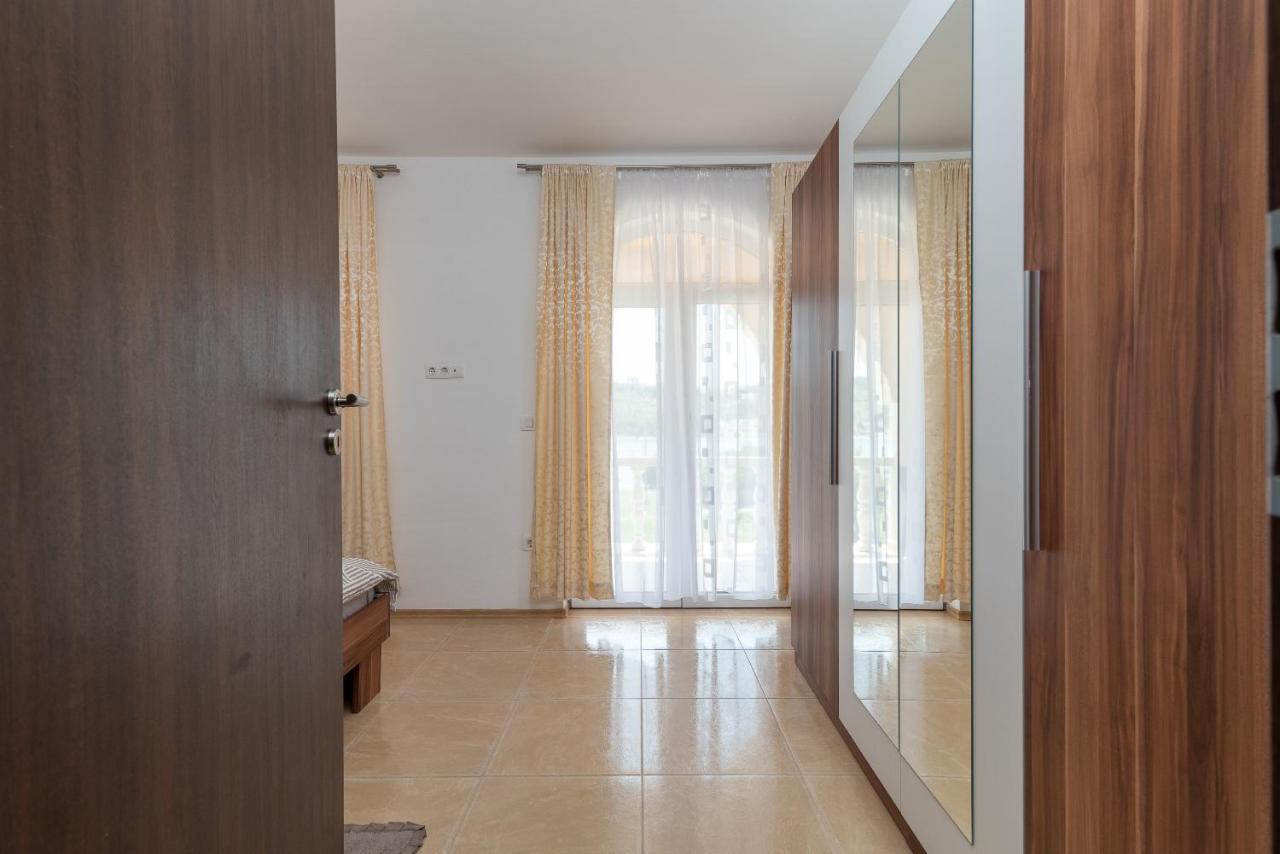 Apartman Markovic Apartment Trogir Exterior photo